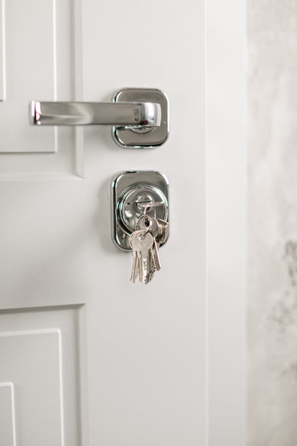 Protect your space: top locksmith Paris tips you need now